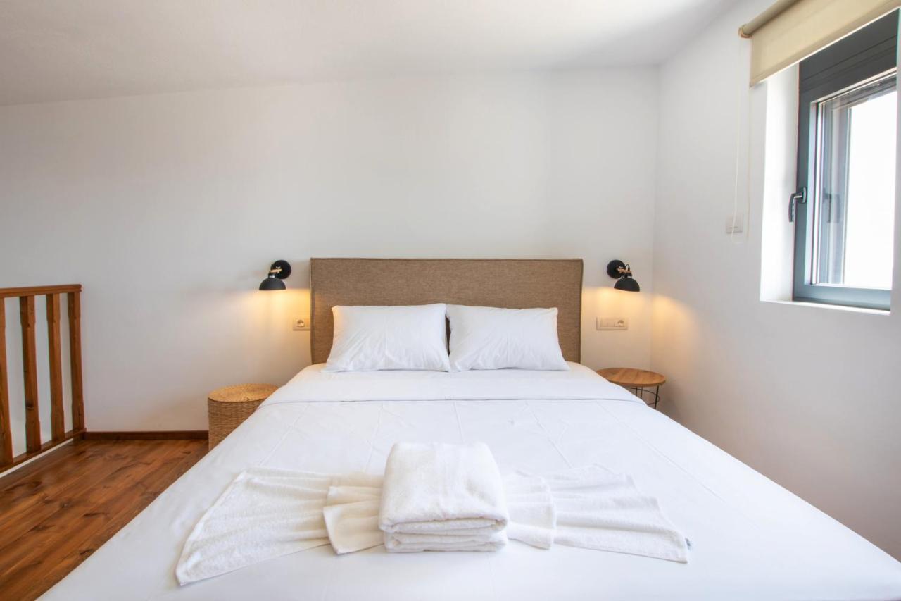 Cato Agro 3, Seafront Villa With Private Pool Afiartis ภายนอก รูปภาพ