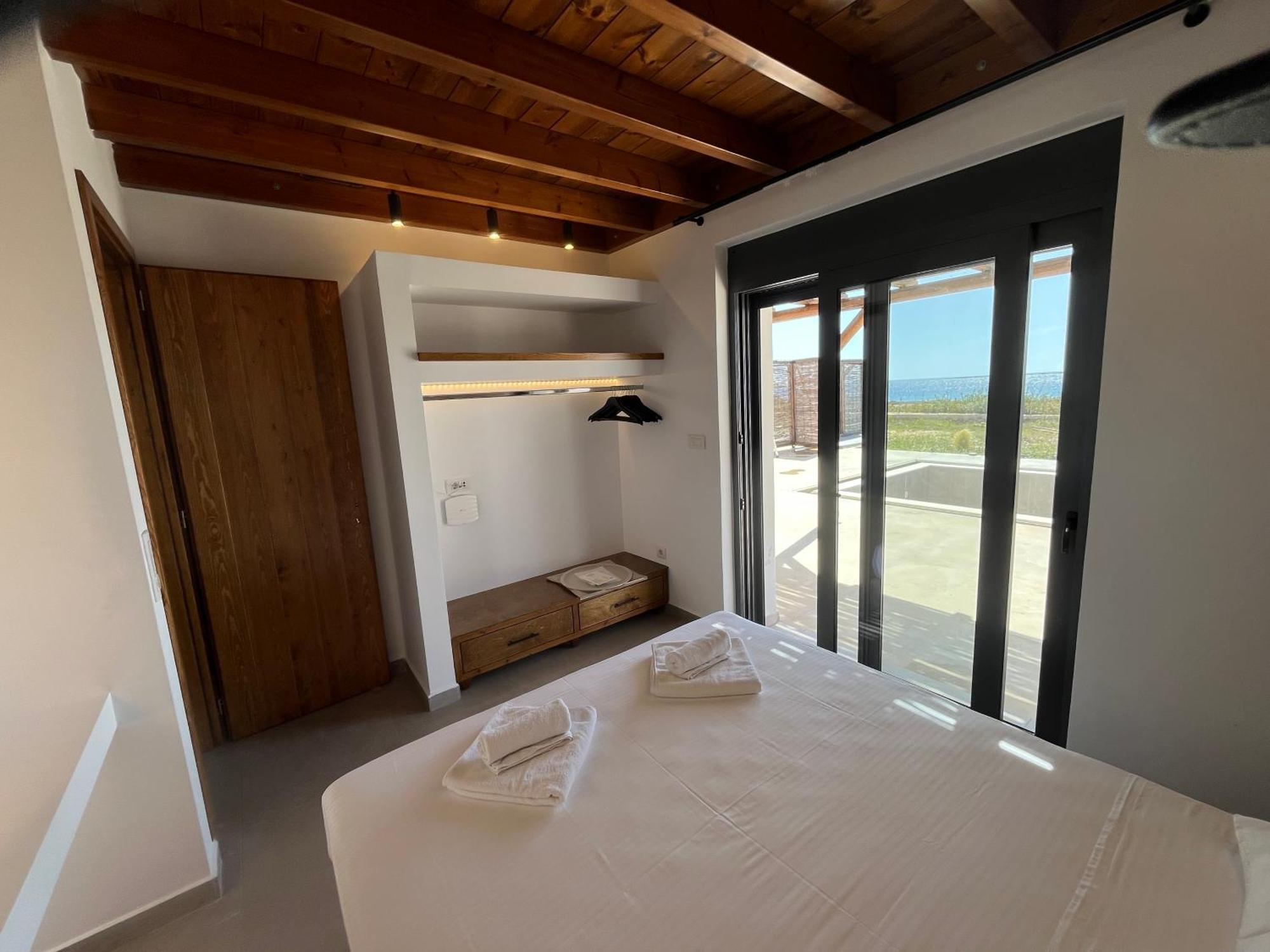 Cato Agro 3, Seafront Villa With Private Pool Afiartis ภายนอก รูปภาพ